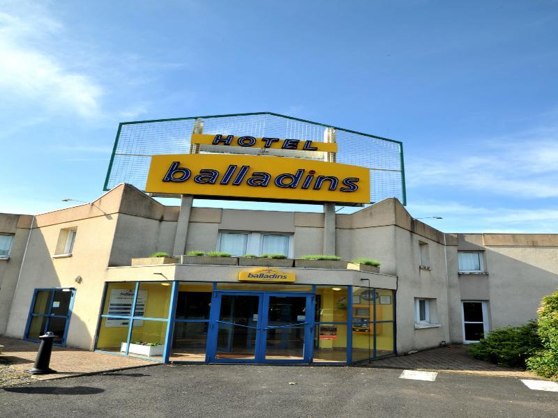 The Originals Access, Hotel Clermont-Ferrand Nord Châteaugay Exterior foto